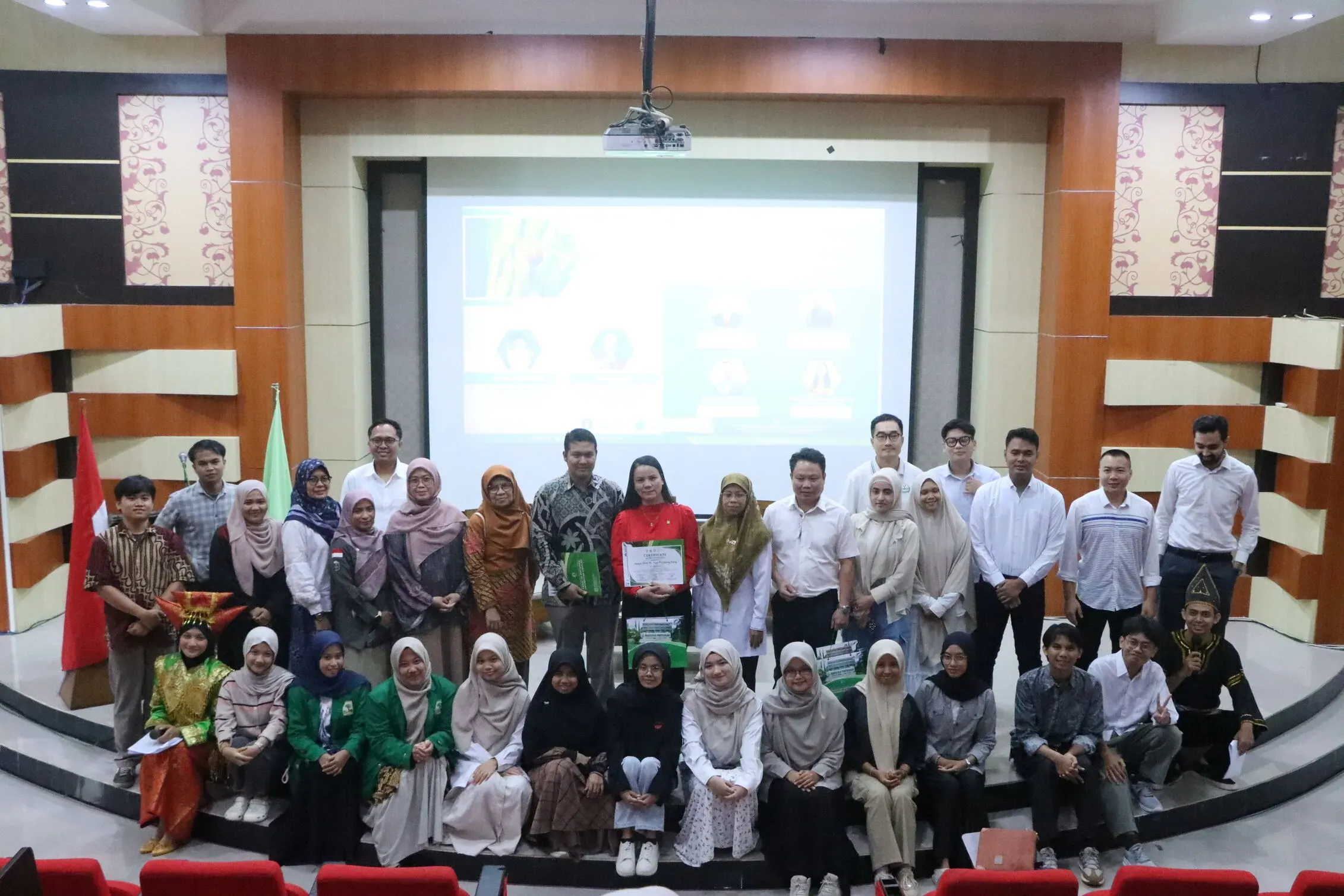 Mini Simposium & Seminar Ilmiah 2025